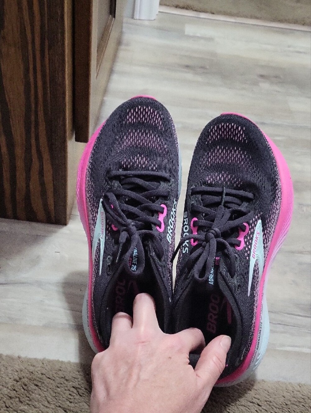 Brooks Women’s Black and Pink Running Sneakers - Picture 5 of 5